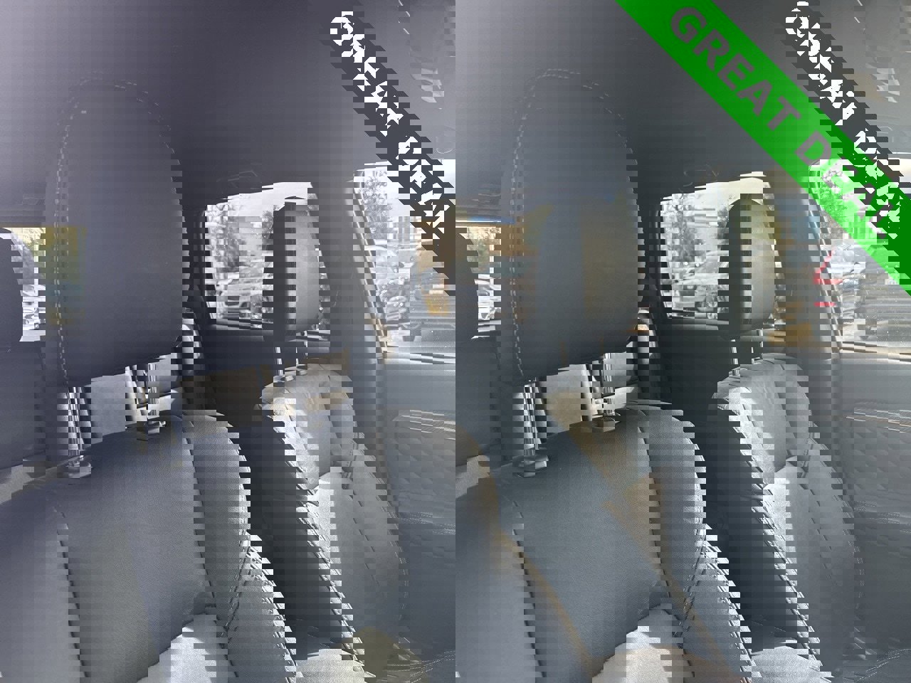 Used 2019 Mitsubishi Outlander SEL image 12