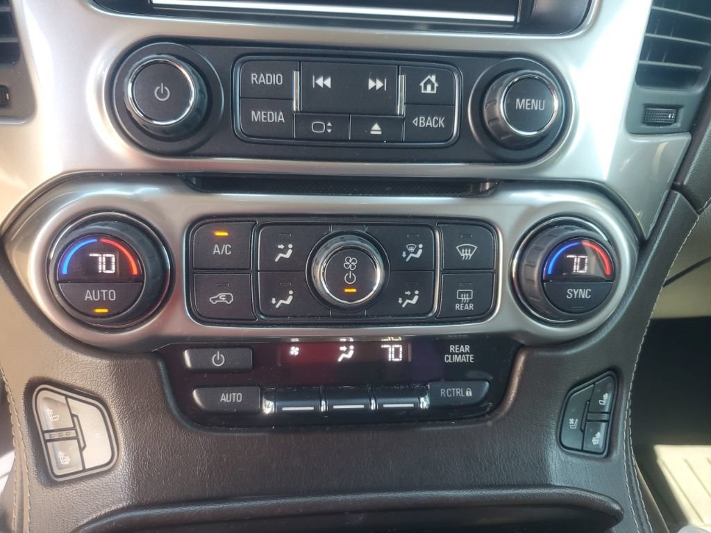 Used 2018 Chevrolet Suburban Premier RWD image 22
