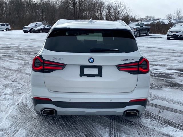 Used 2023 BMW X3 xDrive30i AWD/4WD image 4