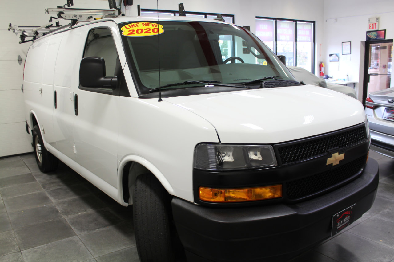 Used 2020 Chevrolet Express 2500 w/ Driver Convenience Package image 3