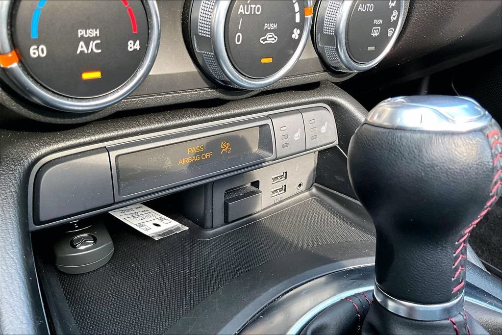 Used 2019 MAZDA MX-5 Miata Grand Touring RWD image 17