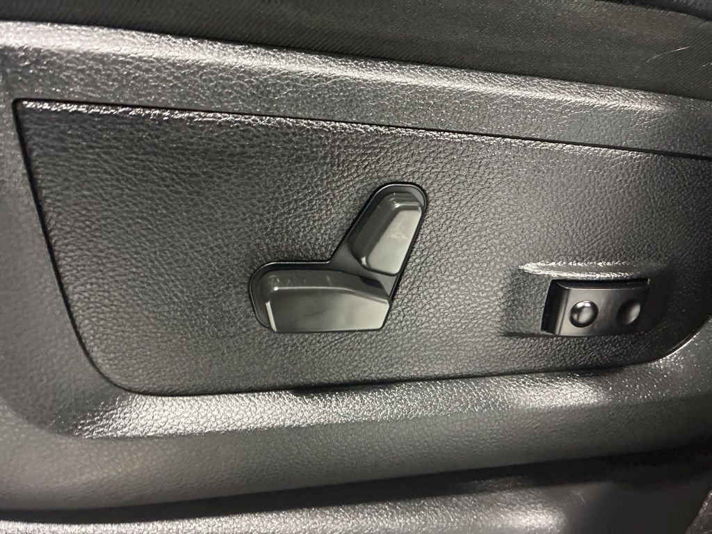 Used 2022 RAM 3500 Laramie image 15