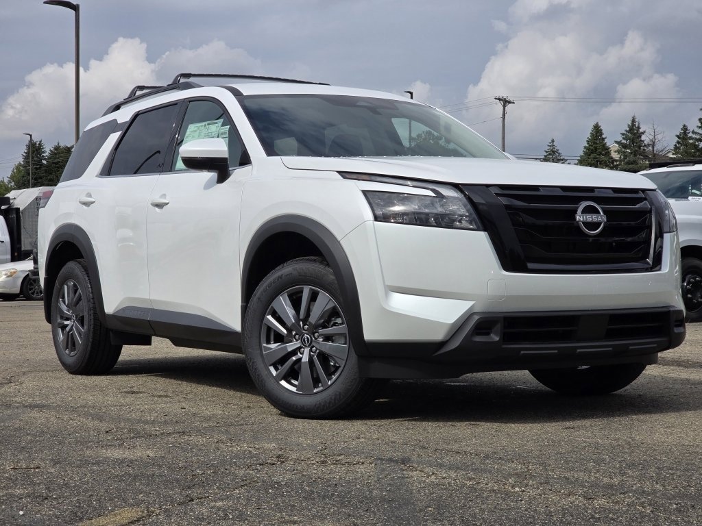 New 2025 Nissan Pathfinder SV