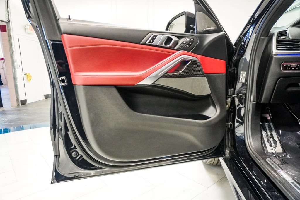 Used 2020 BMW X6 M50i w/ Executive Package AWD/4WD image 19