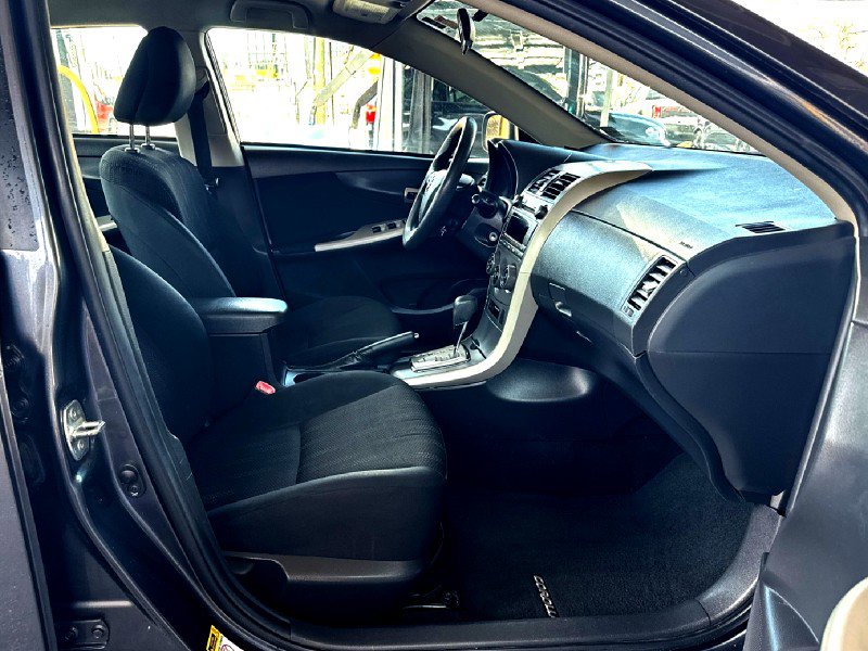 Used 2011 Toyota Corolla S image 19
