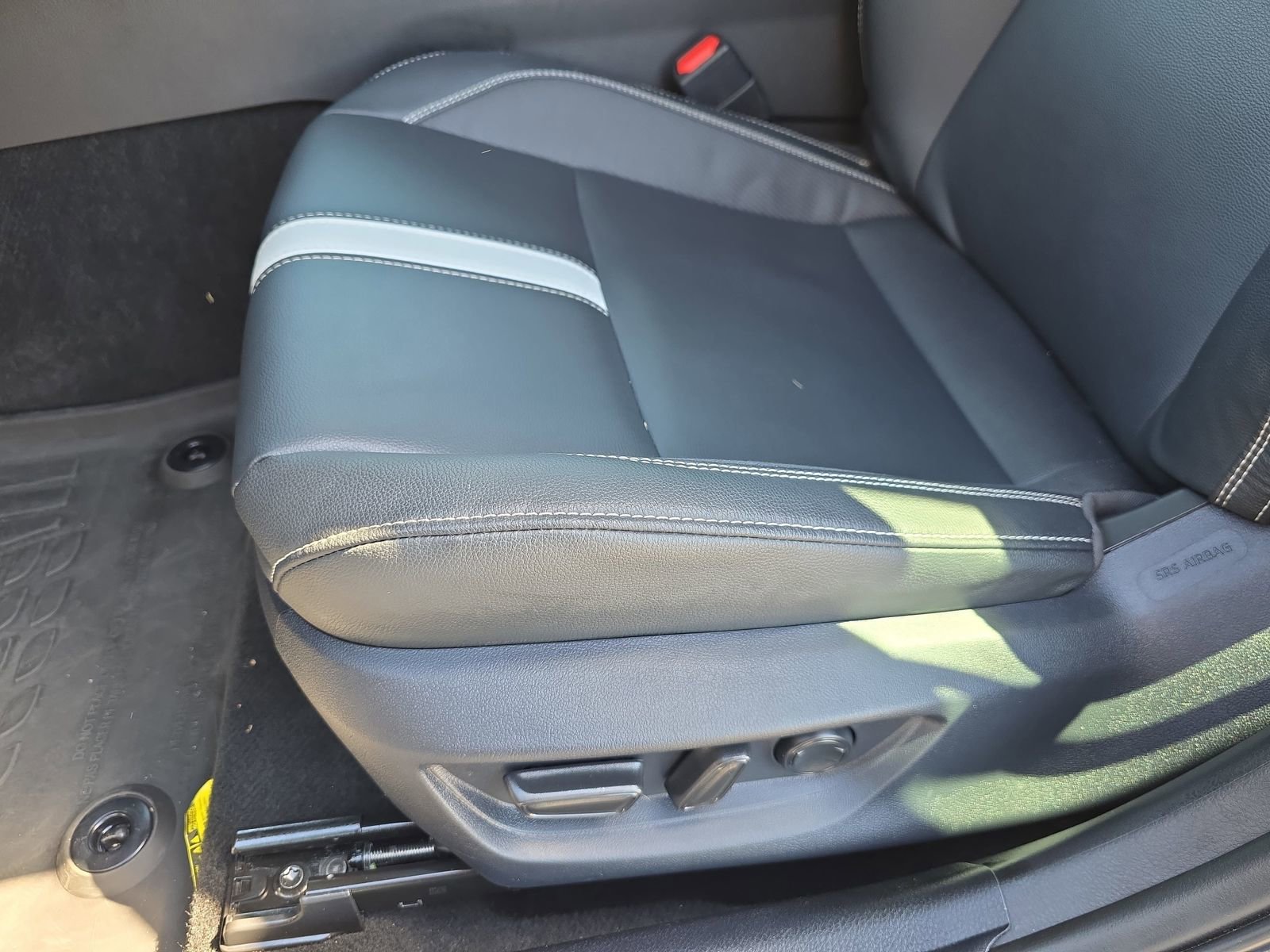 Used 2025 Toyota Camry SE image 24