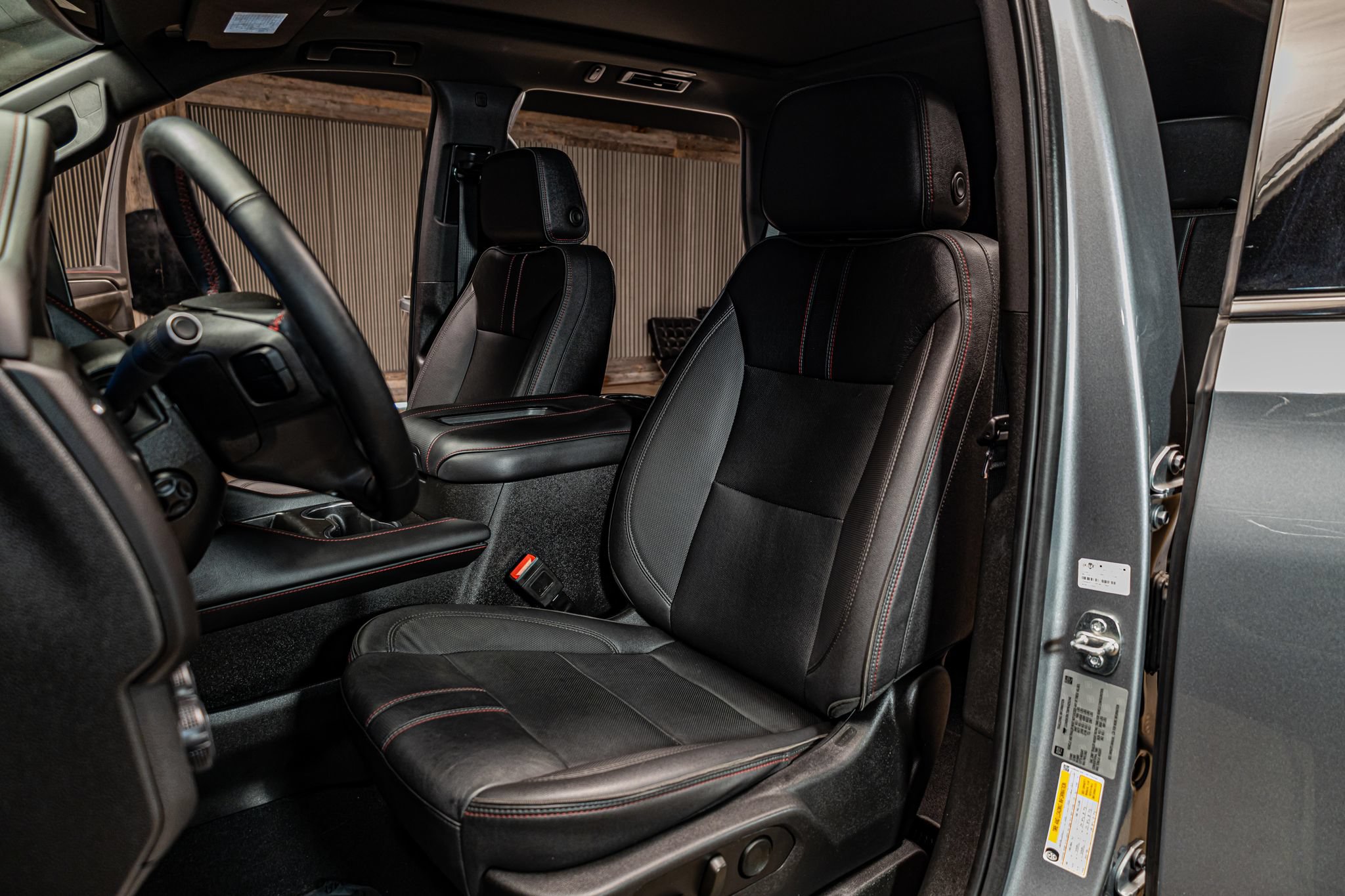 Used 2023 Chevrolet Tahoe RST w/ Luxury Package AWD/4WD image 21