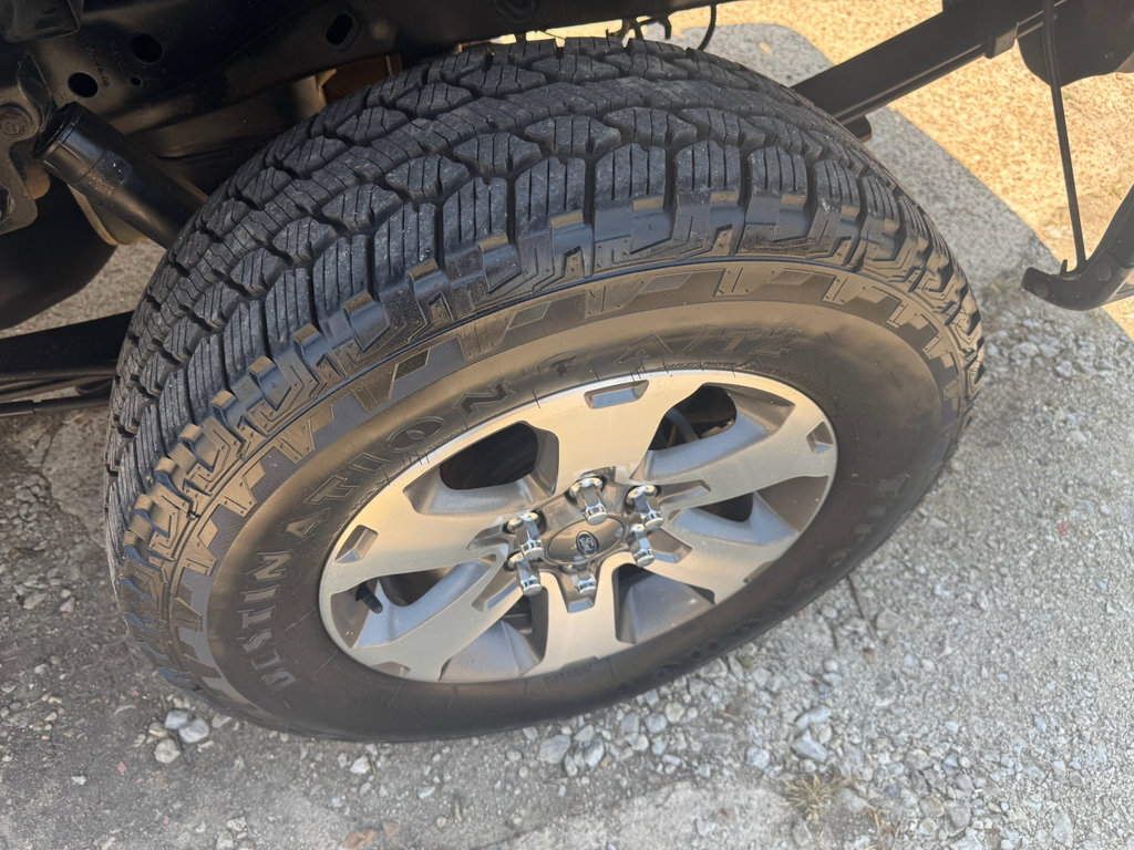 Used 2012 Ford F150 XLT w/ XLT Convenience Pkg RWD image 9