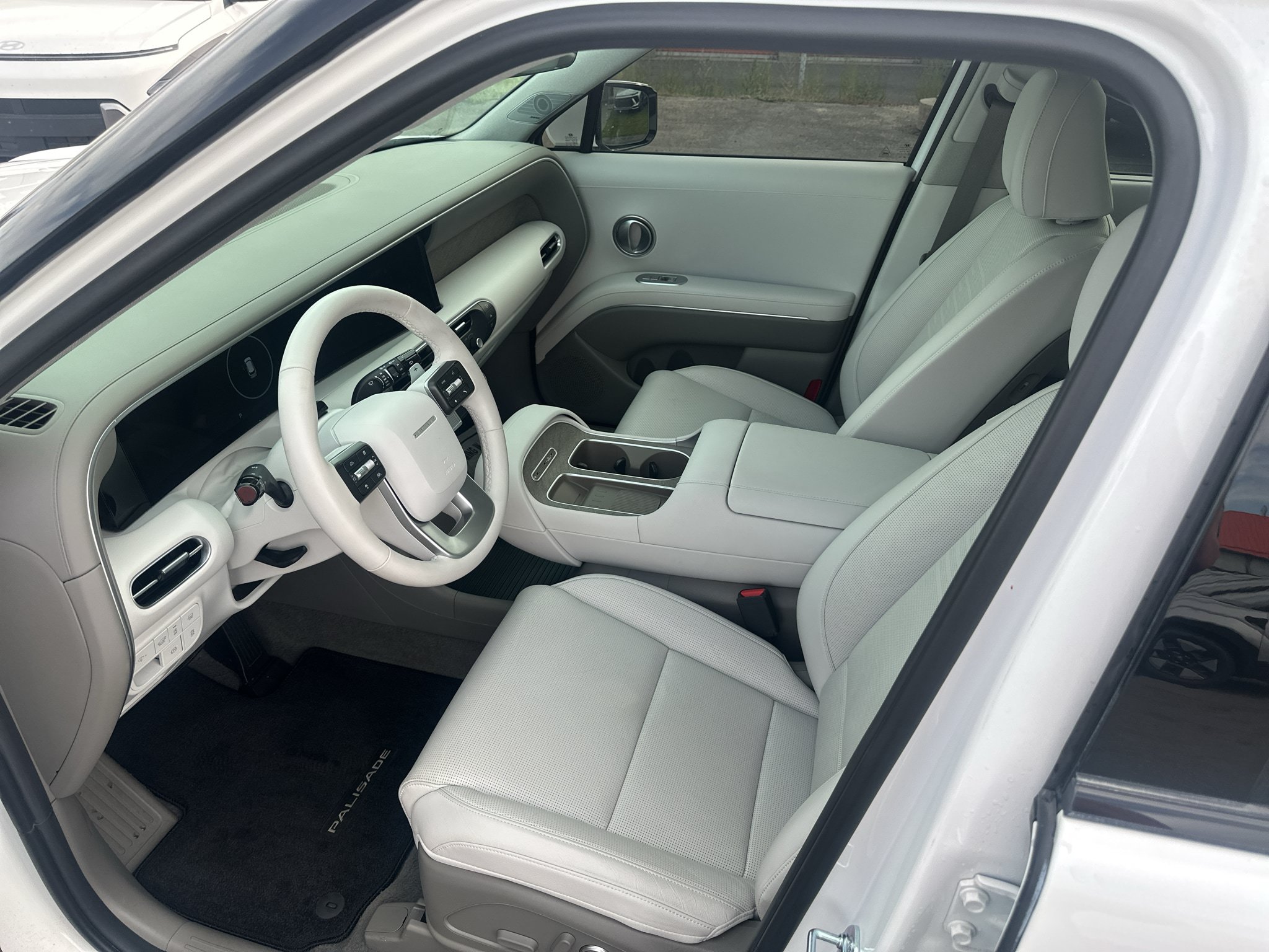 Used 2026 Hyundai Palisade Limited AWD/4WD image 11