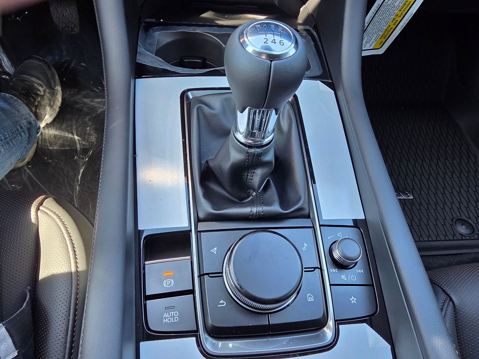 New 2026 MAZDA MAZDA3 2.5 S Premium image 24