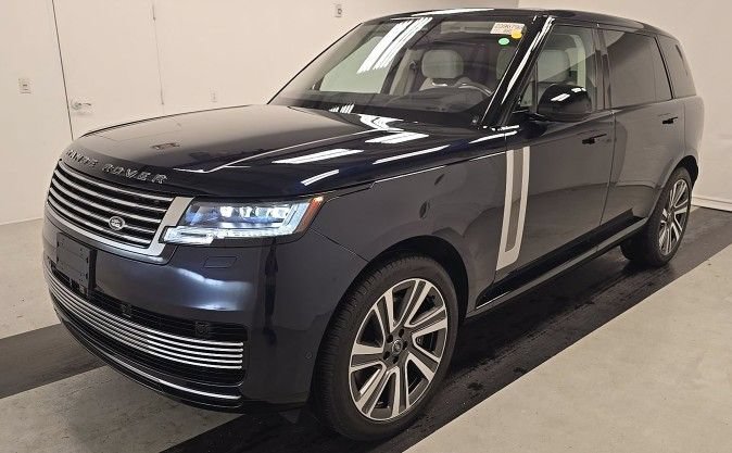 Used 2023 Land Rover Range Rover SV AWD/4WD image 1