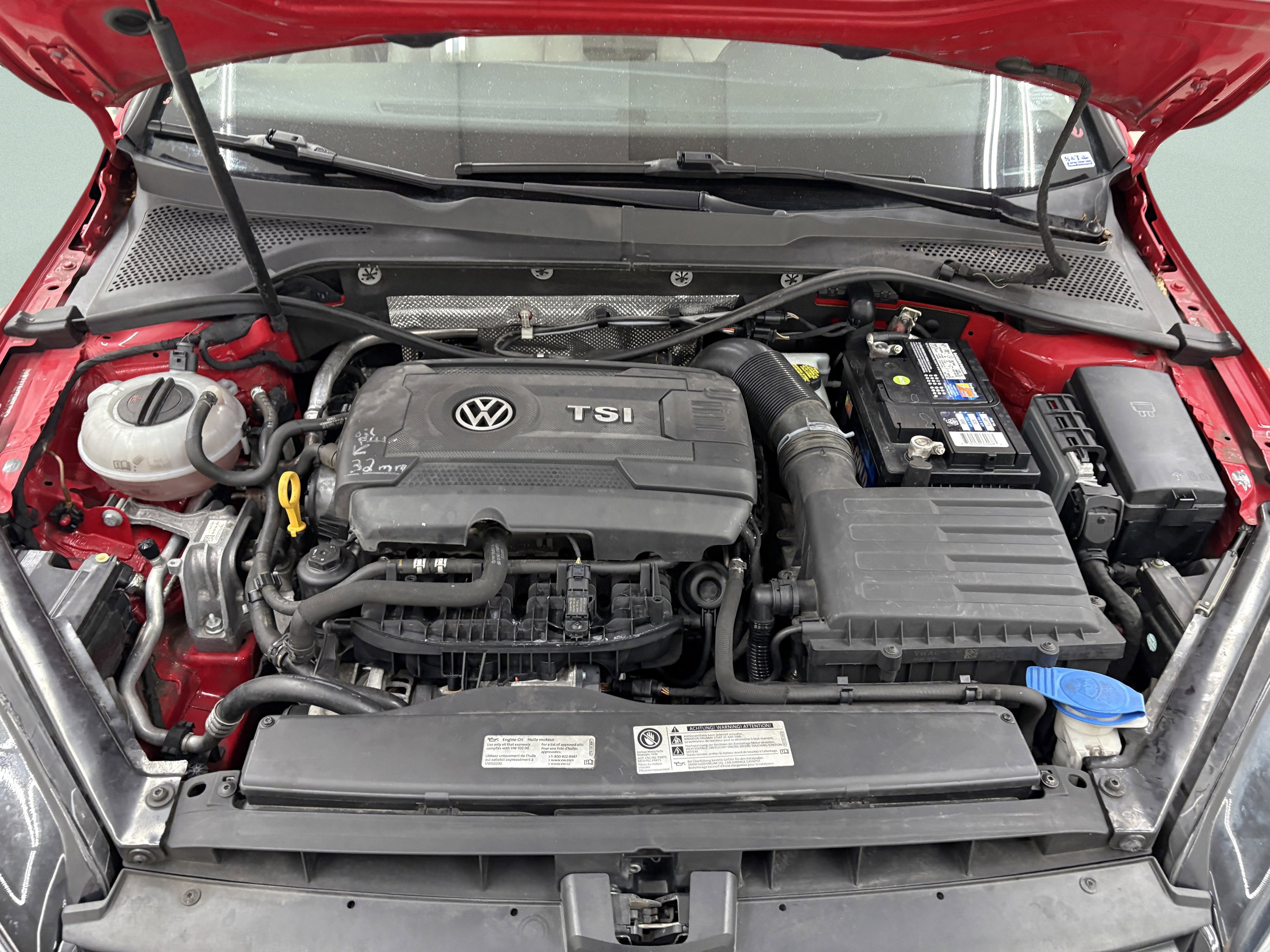 Used 2016 Volkswagen Golf SE w/ Lighting Package image 8