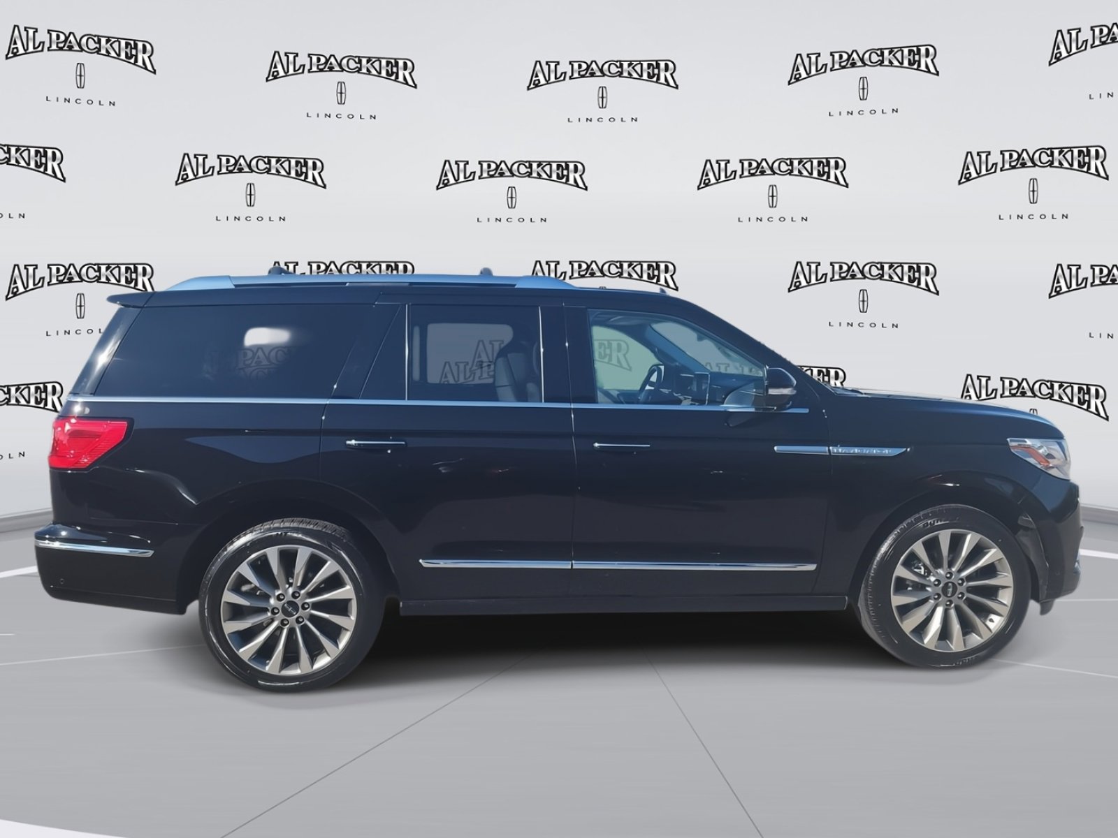 Used 2020 Lincoln Navigator Reserve w/ Luxury Package image 6