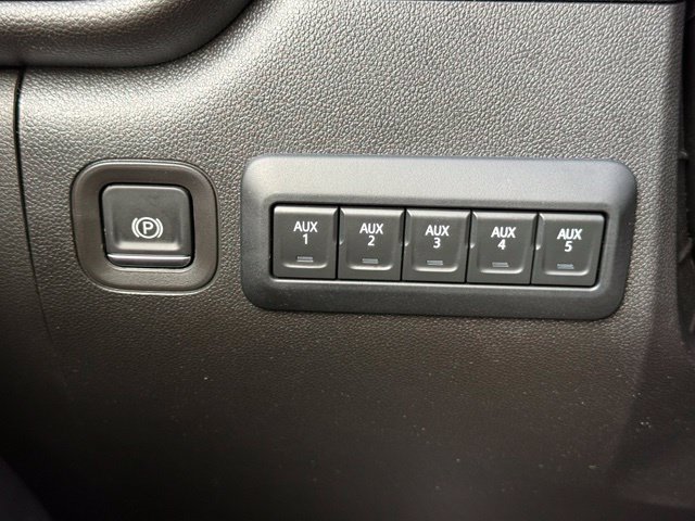 New 2026 Chevrolet Silverado 3500 W/T w/ WT Convenience Package AWD/4WD image 31