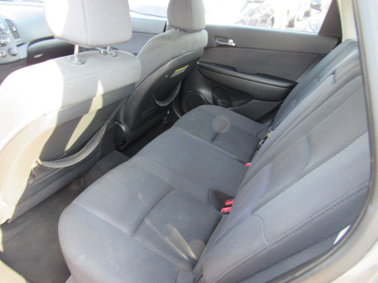 Used 2010 Hyundai Elantra SE w/ Popular Equipment Pkg 2 FWD image 20