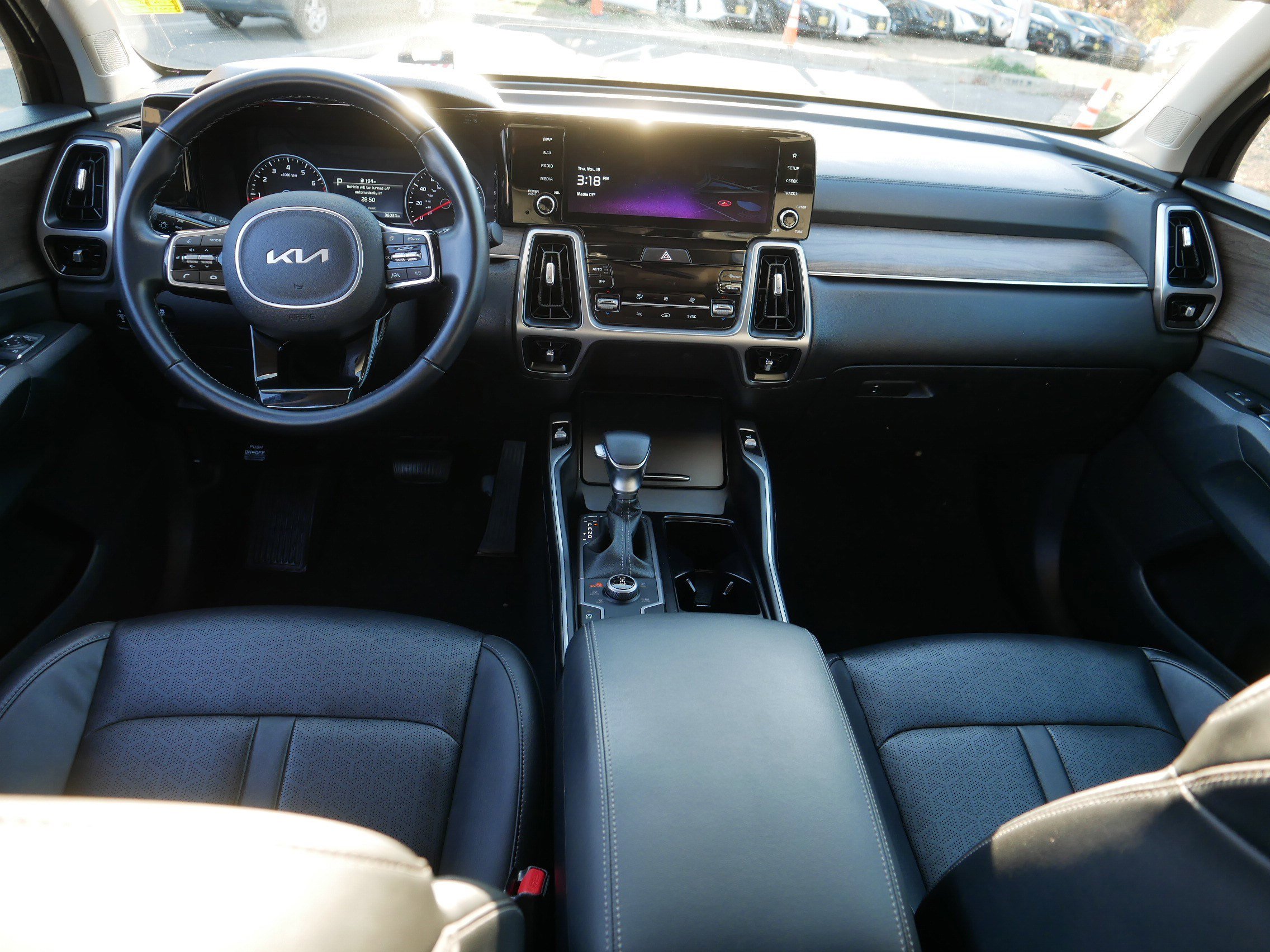 Certified 2022 Kia Sorento S w/ Panoramic Sunroof Package image 10