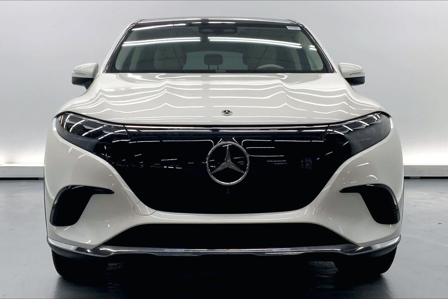 Certified 2023 Mercedes-Benz EQS 450+ 4MATIC SUV image 8