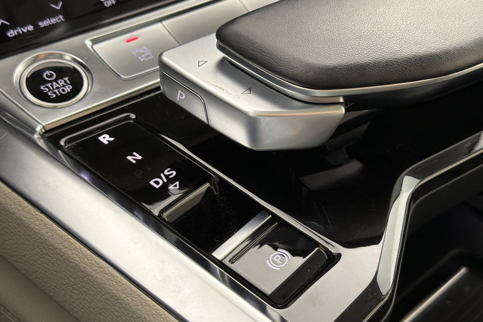 Certified 2023 Audi e-tron Premium Plus AWD/4WD image 21