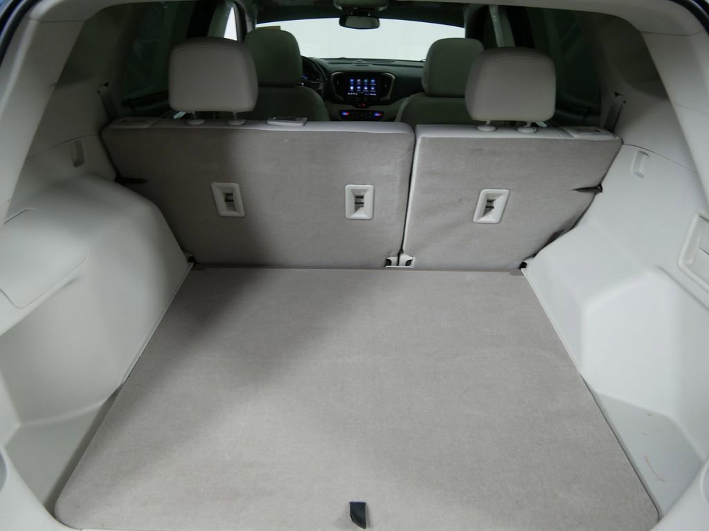 Used 2024 GMC Terrain Denali w/ Denali Premium Package image 5