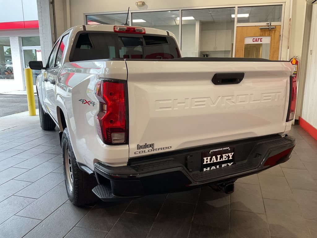 Used 2023 Chevrolet Colorado W/T w/ WT Convenience Package II AWD/4WD image 6