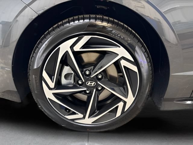 New 2026 Hyundai Sonata SEL FWD image 32