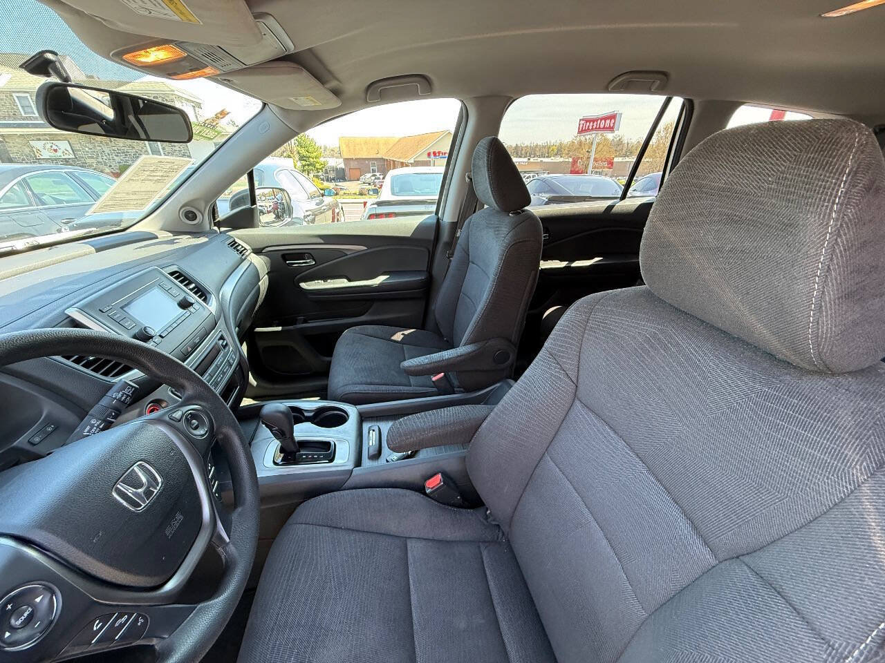 Used 2018 Honda Pilot LX image 10