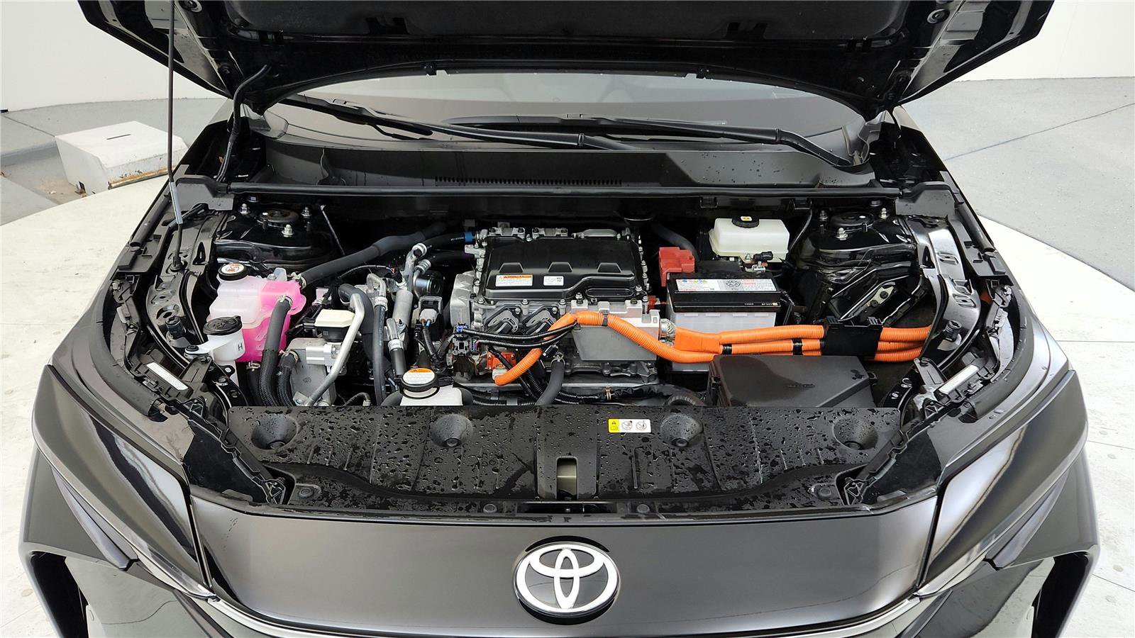 Used 2023 Toyota bZ4X XLE image 30