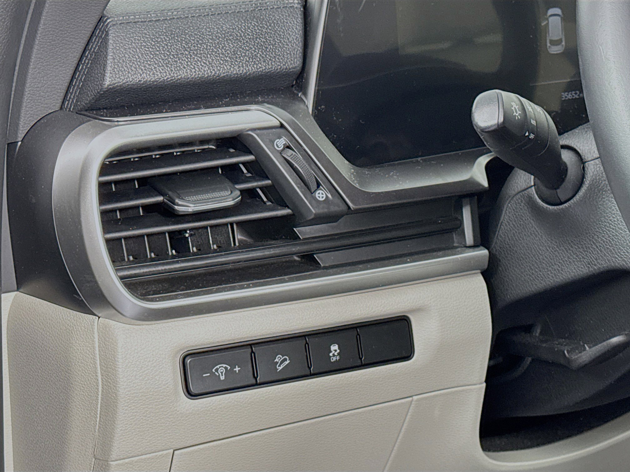 Used 2023 Kia Telluride S w/ S Sunroof Package image 10