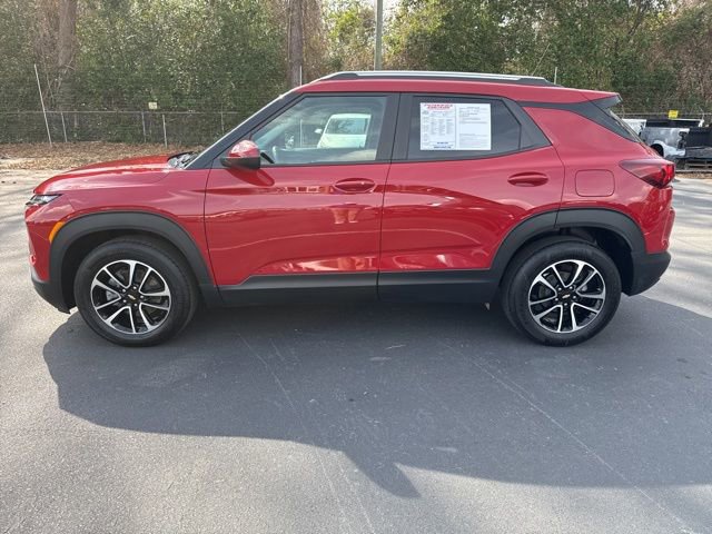 Used 2026 Chevrolet TrailBlazer LT w/ LT Cold Weather Package image 2