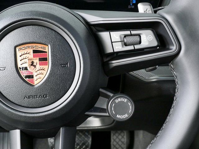 New 2026 Porsche Cayenne image 11