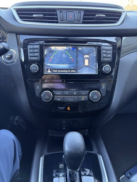 Used 2015 Nissan Rogue SL w/ SL Premium Package image 10