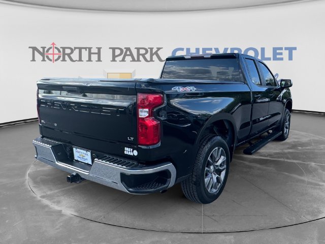 Used 2020 Chevrolet Silverado 1500 LT w/ Trailering Package AWD/4WD image 3