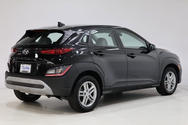 Used 2023 Hyundai Kona SE w/ Cargo Package AWD/4WD image 7