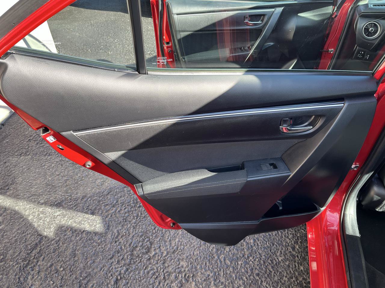 Used 2019 Toyota Corolla LE FWD image 23