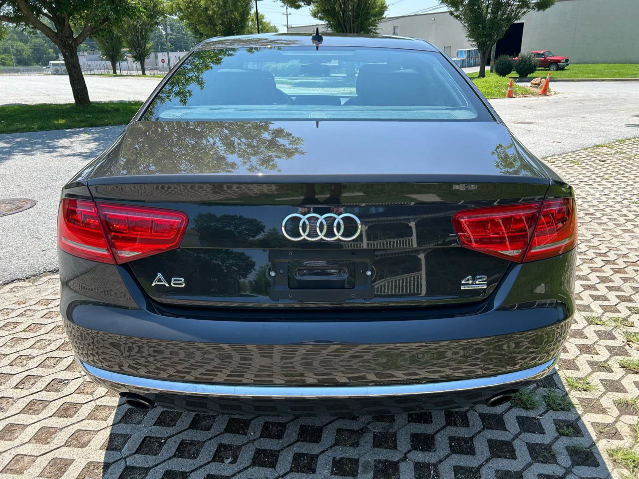 Used 2011 Audi A8 4.2 AWD/4WD image 6