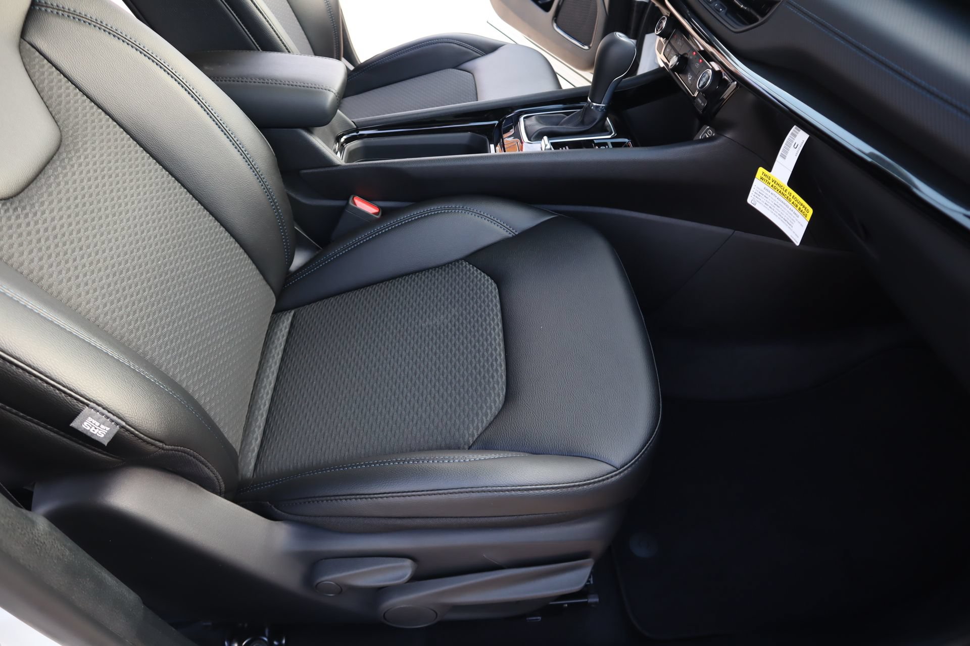New 2026 Jeep Compass Latitude AWD/4WD image 13