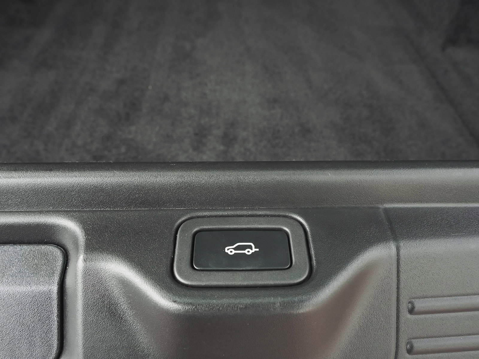 Used 2021 Land Rover Range Rover Autobiography Fifty Edition image 55