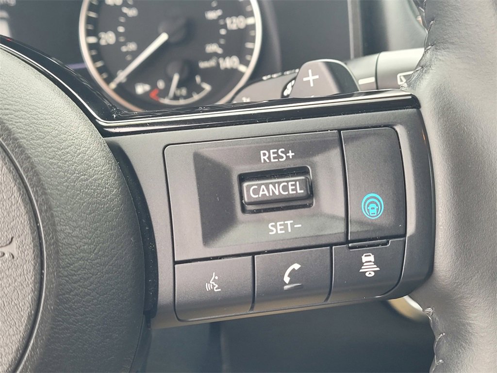 Used 2021 Nissan Rogue SL w/ Premium Package image 14