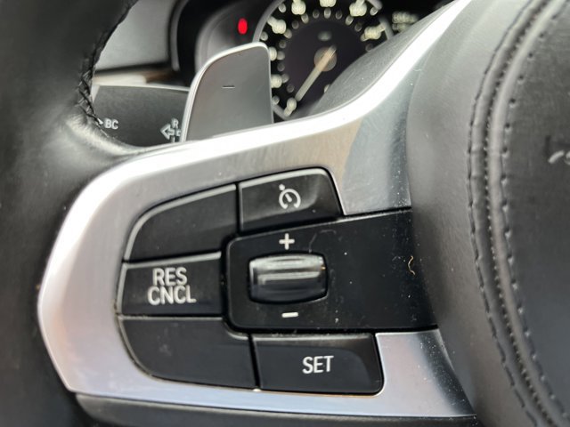 Used 2019 BMW 540i w/ M Sport Package image 18