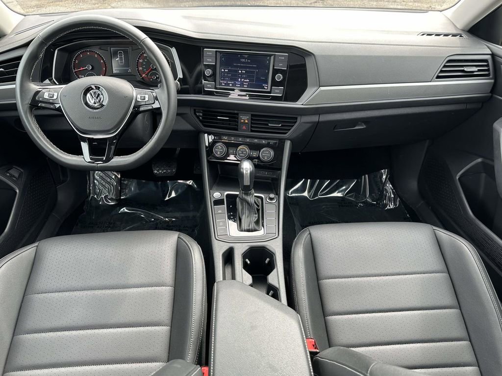 Certified 2021 Volkswagen Jetta SE w/ SE Cold Weather Package image 14