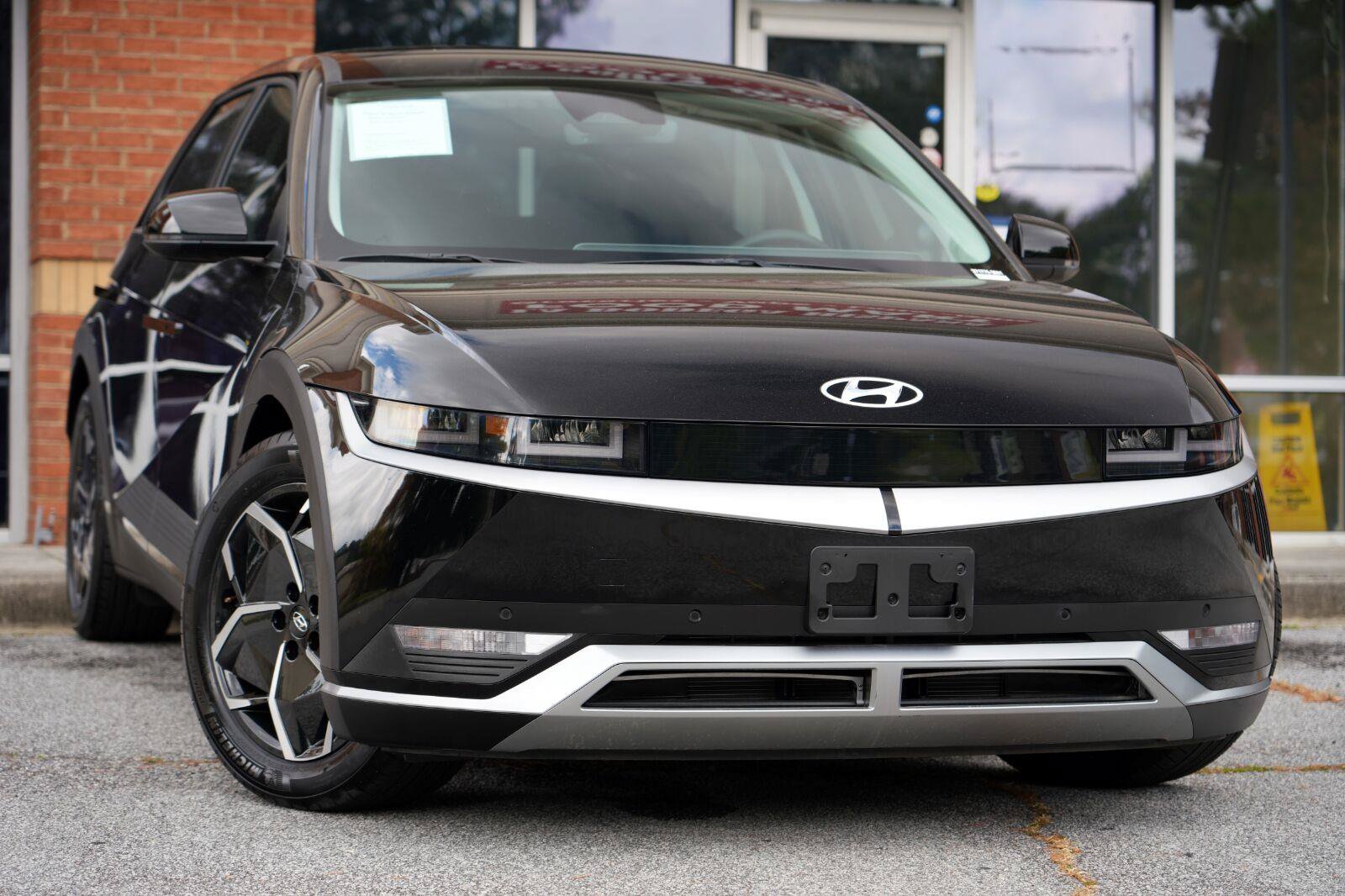 Used 2024 Hyundai Ioniq 5 SEL RWD image 3