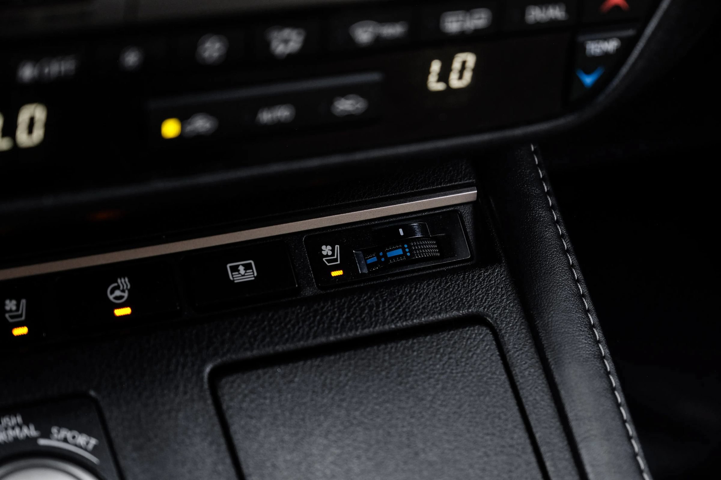 Used 2017 Lexus ES 350 w/ Luxury Package FWD image 29