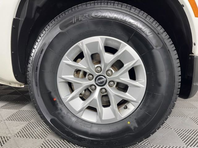 Used 2024 Nissan Frontier SV image 14