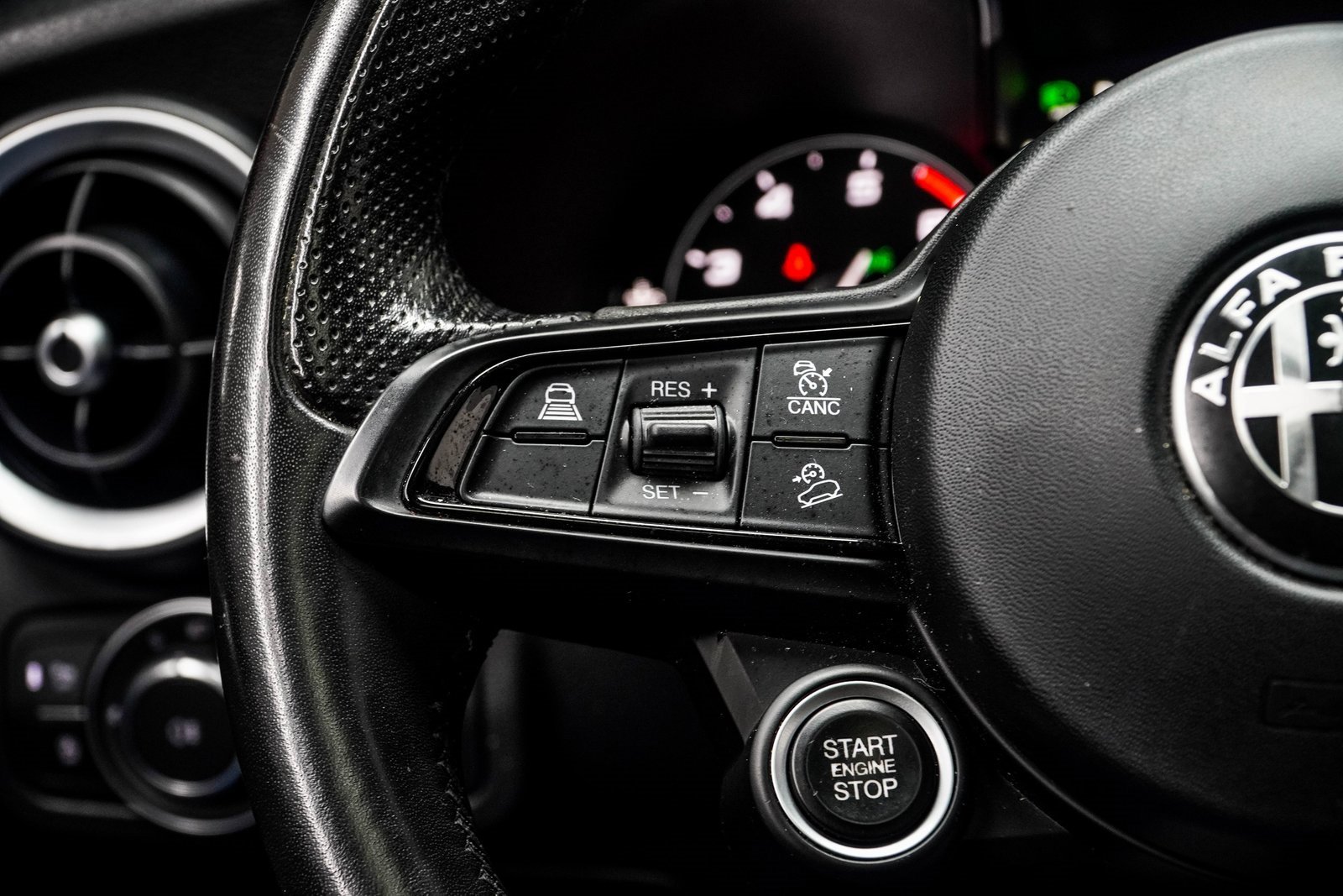 Used 2022 Alfa Romeo Stelvio Ti image 26