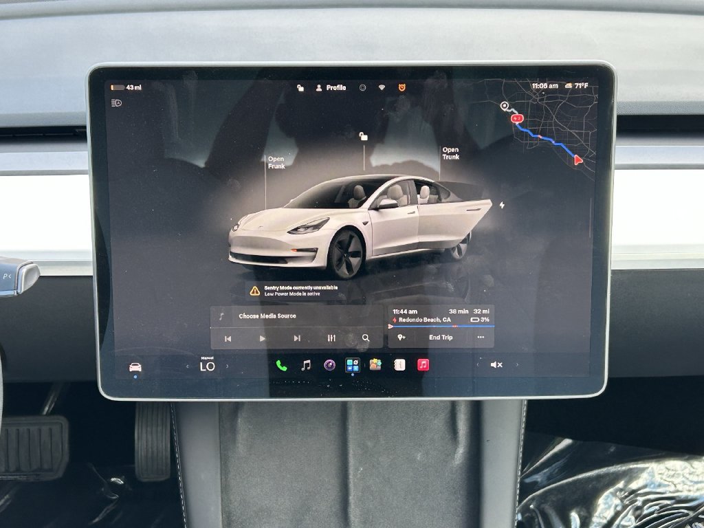 Used 2023 Tesla Model 3 Standard Range RWD image 17