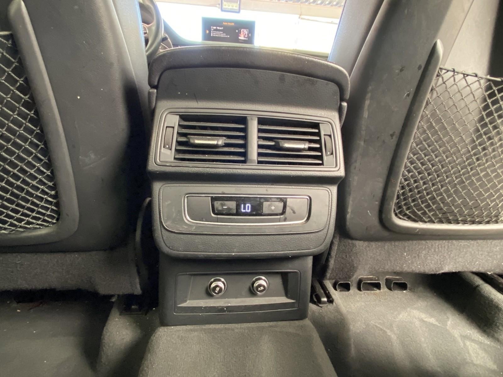 Used 2019 Audi Q7 3.0T Premium w/ Convenience Package AWD/4WD image 16