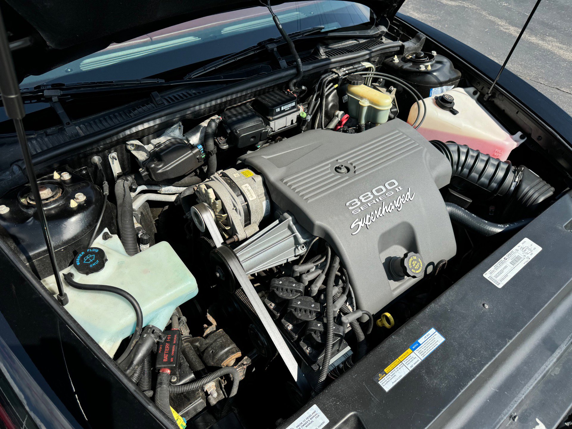 Used 1998 Buick Riviera Supercharged Coupe w/ Prestige Opt Pkg image 38