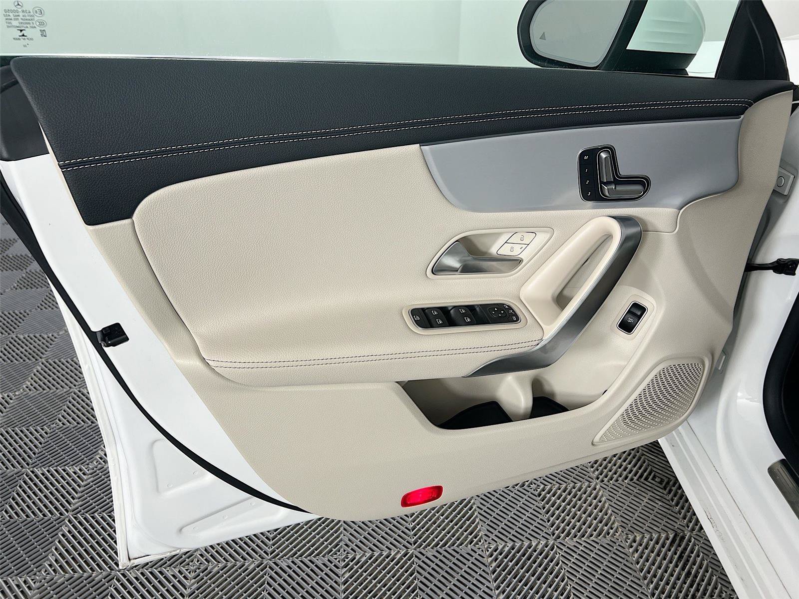 Certified 2023 Mercedes-Benz CLA 250 4MATIC image 18