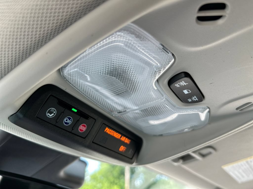 Used 2022 Buick Encore GX Preferred w/ Sport Touring Package FWD image 31