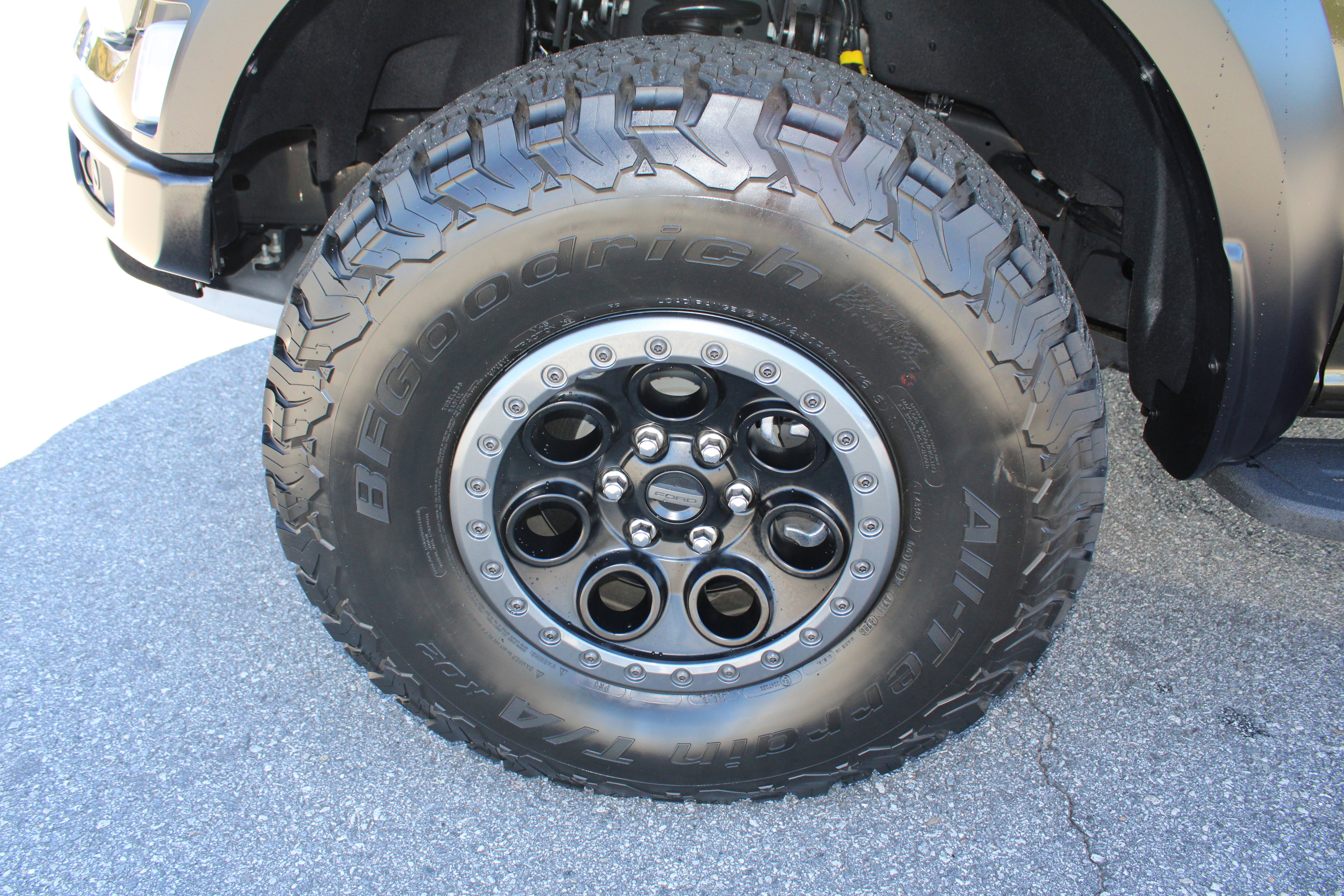 Used 2025 Ford F150 Raptor AWD/4WD image 10